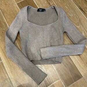 Vici Ribbed Scoop Neck Cropped Sweater in Taupe